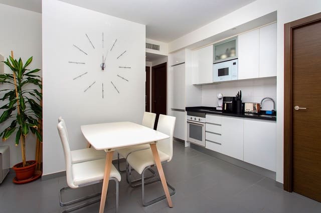 3 soveværelse Byhus til salg i Aguas Nuevas, Torrevieja med swimmingpool garage - € 274.500 (Ref: 9763903)