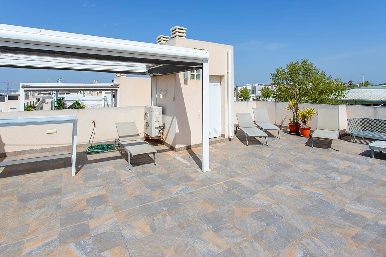 3 sovrum Hus till salu i Torrevieja med pool garage - 274 500 € (Ref: 9763903)