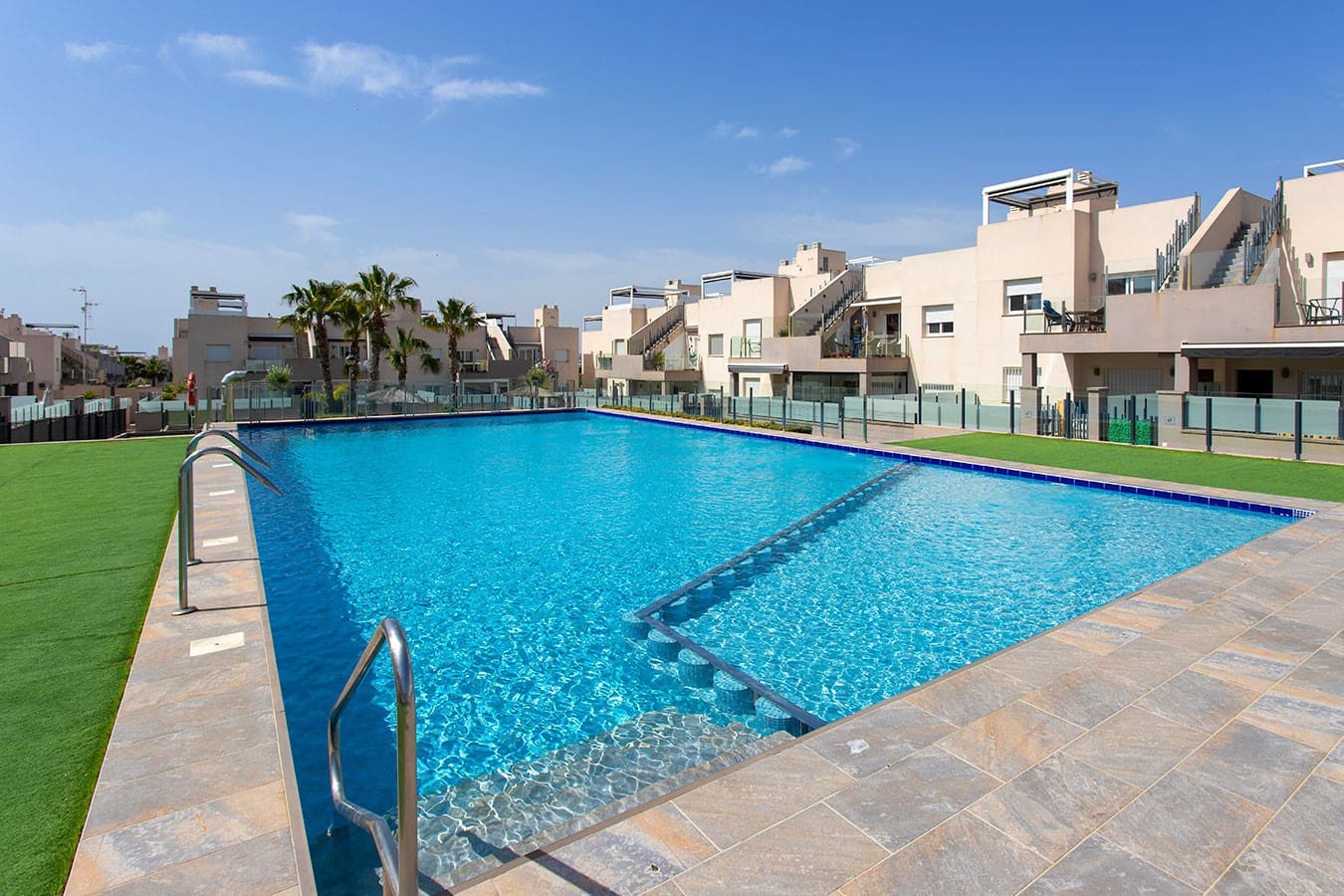 3 sovrum Hus till salu i Torrevieja med pool garage - 274 500 € (Ref: 9763903)