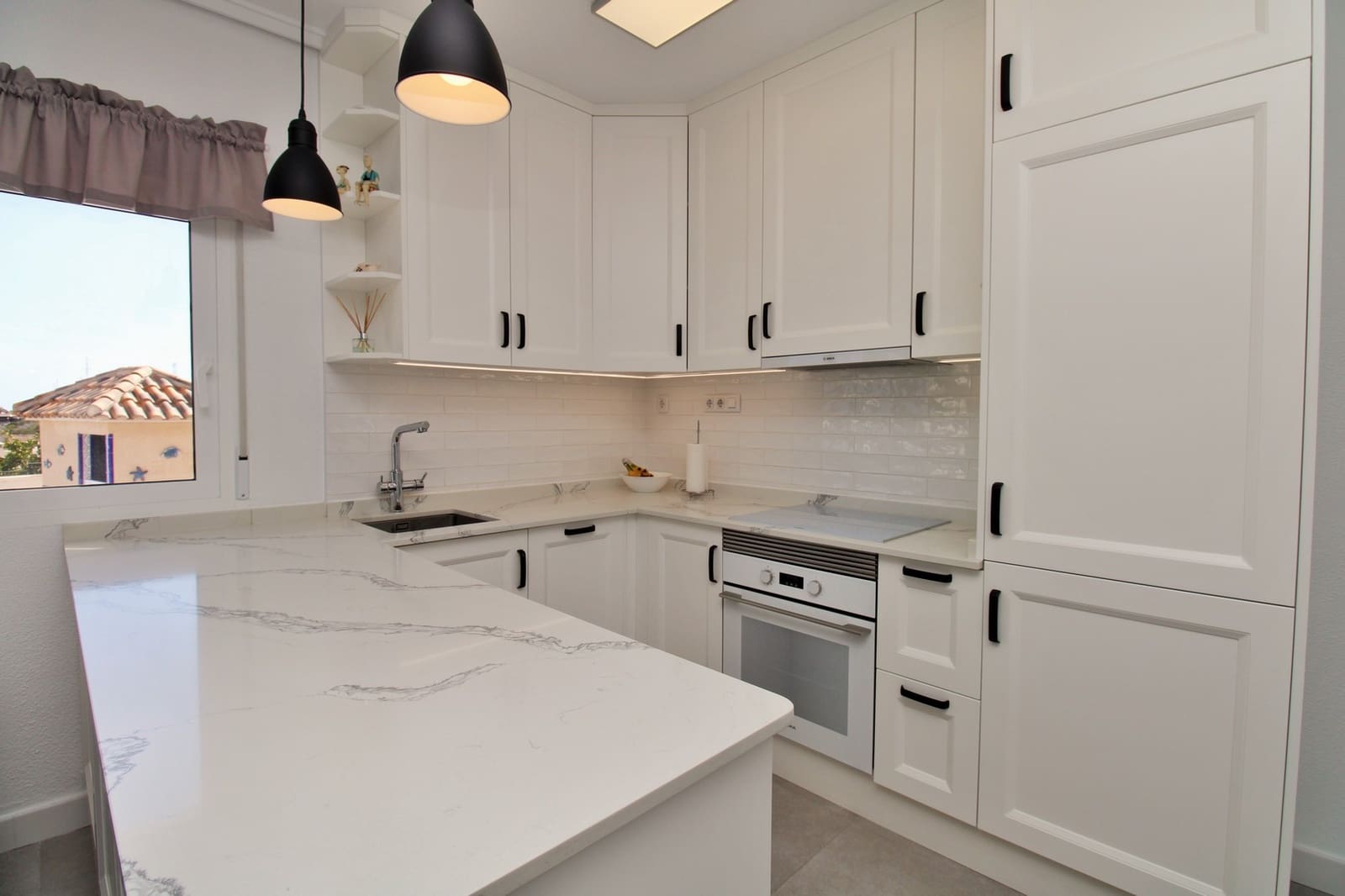 3 soveværelse Villa til salg i Villamartin med swimmingpool garage - € 479.000 (Ref: 9778120)