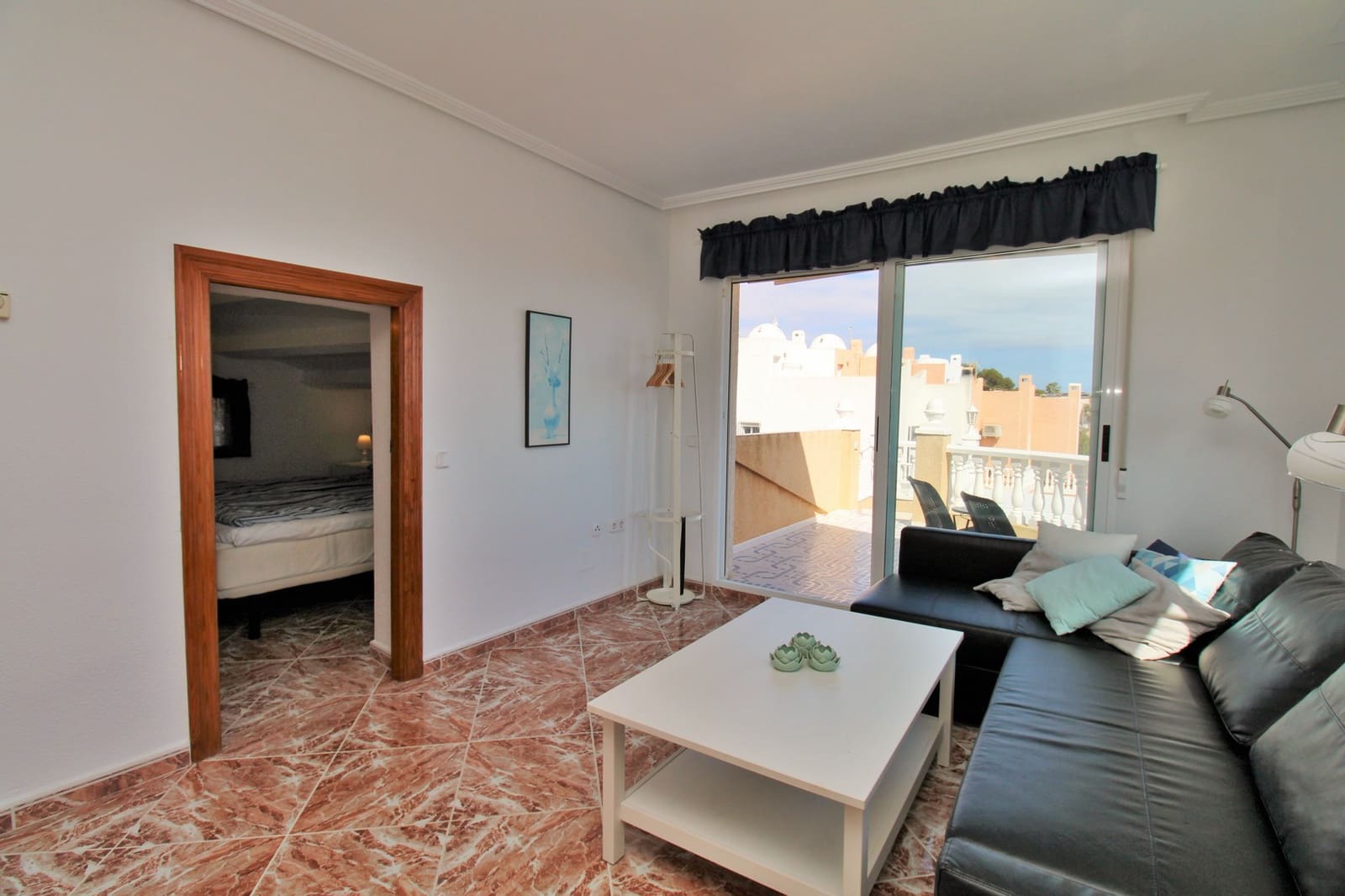 3 soveværelse Villa til salg i Villamartin med swimmingpool garage - € 479.000 (Ref: 9778120)