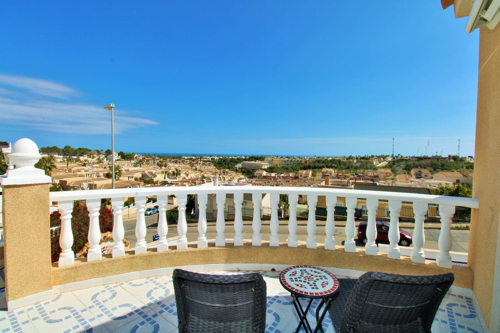 3 soveværelse Villa til salg i Villamartin med swimmingpool garage - € 479.000 (Ref: 9778120)