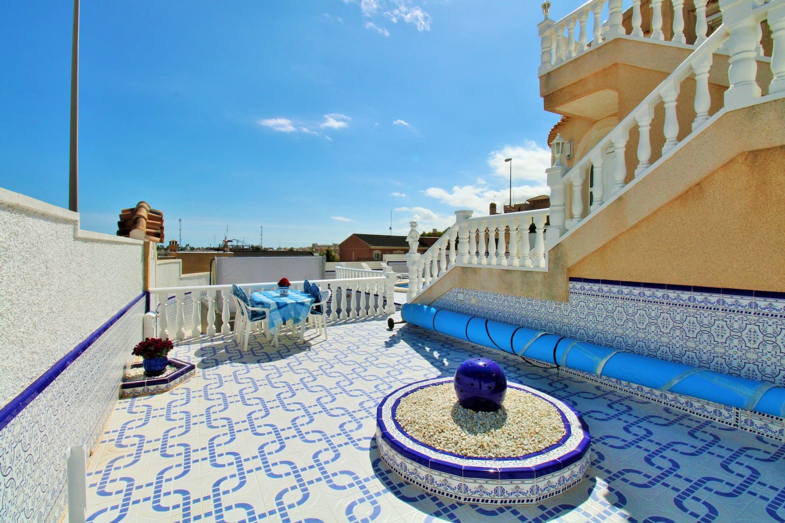 3 soveværelse Villa til salg i Villamartin med swimmingpool garage - € 479.000 (Ref: 9778120)