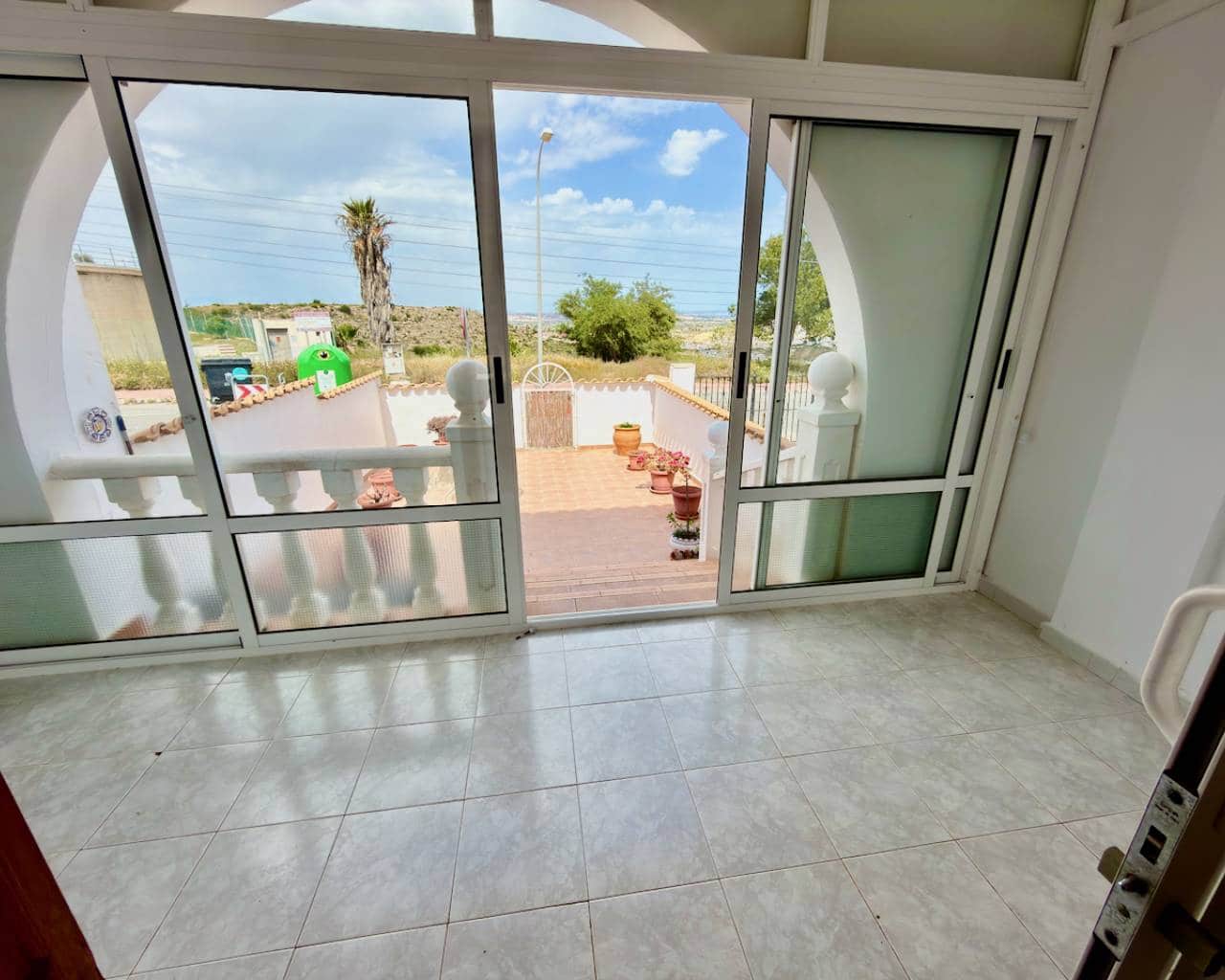 2 soverom Villa til salgs i Ciudad Quesada med svømmebasseng garasje - € 210 000 (Ref: 9800701)