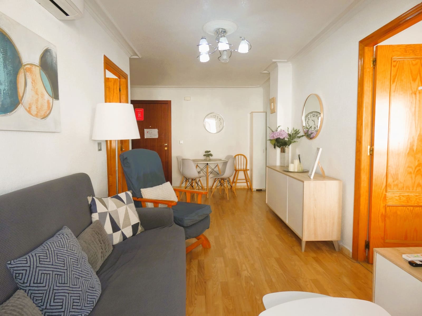 2 makuuhuone Huoneisto myytävänä paikassa Torrevieja - 165 000 € (Ref: 9805248)