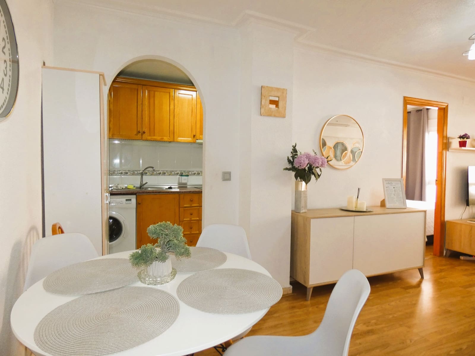 2 makuuhuone Huoneisto myytävänä paikassa Torrevieja - 165 000 € (Ref: 9805248)