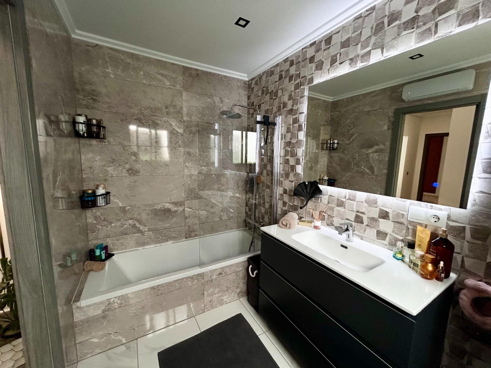 3 bedroom Apartment for sale in Torremendo - € 147,500 (Ref: 9818423)