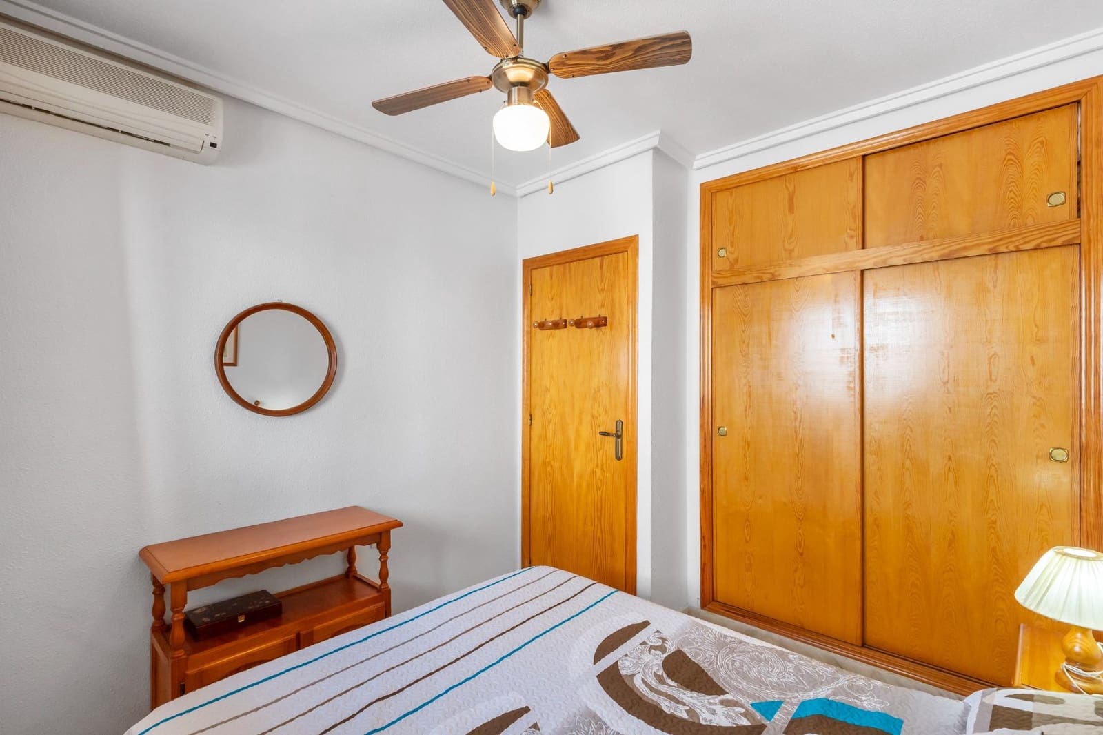 1 soverom Leilighet til salgs i Torrevieja med svømmebasseng garasje - € 169 900 (Ref: 9825609)