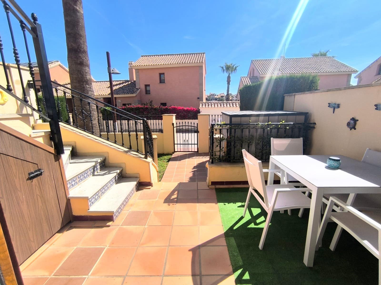 2 soveværelse Bungalow til salg i Algorfa med swimmingpool garage - € 249.950 (Ref: 9828883)