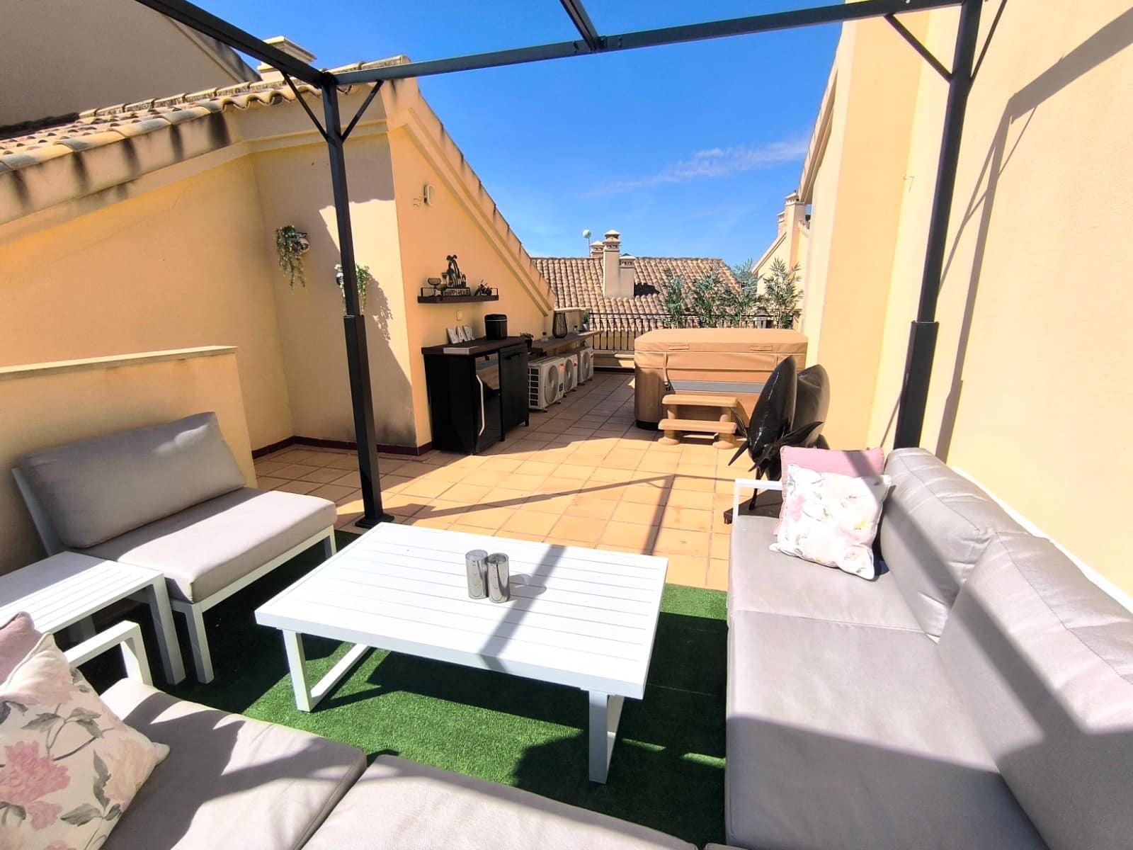 2 soveværelse Bungalow til salg i Algorfa med swimmingpool garage - € 249.950 (Ref: 9828883)