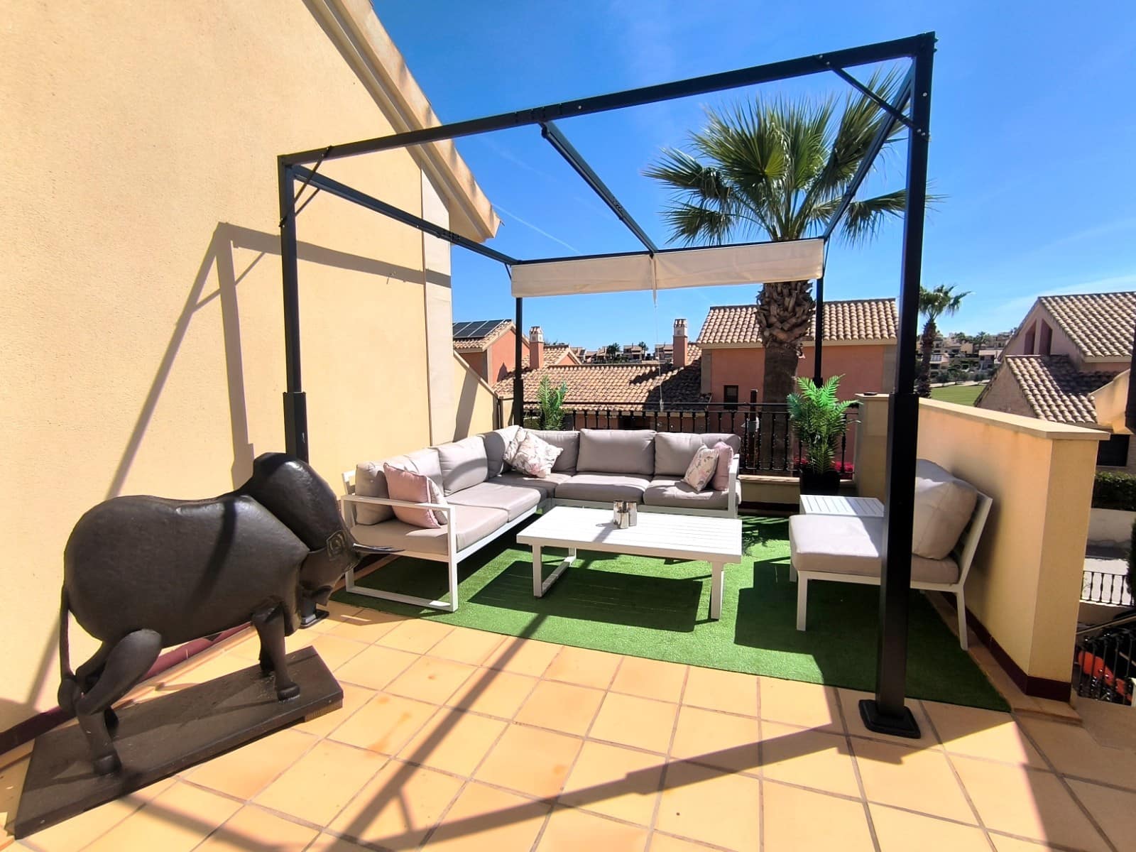 2 soveværelse Bungalow til salg i Algorfa med swimmingpool garage - € 249.950 (Ref: 9828883)