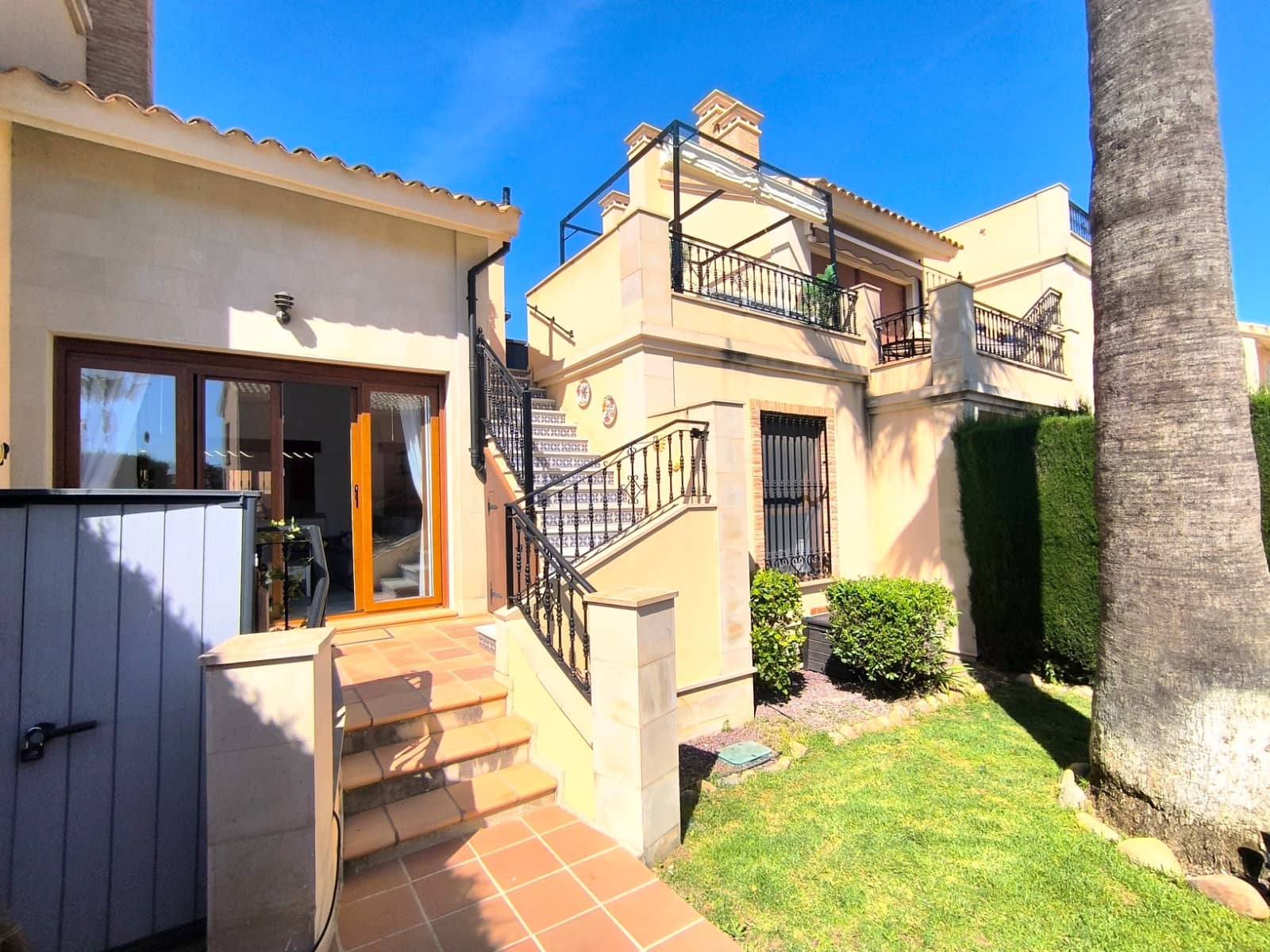 2 soveværelse Bungalow til salg i Algorfa med swimmingpool garage - € 249.950 (Ref: 9828883)