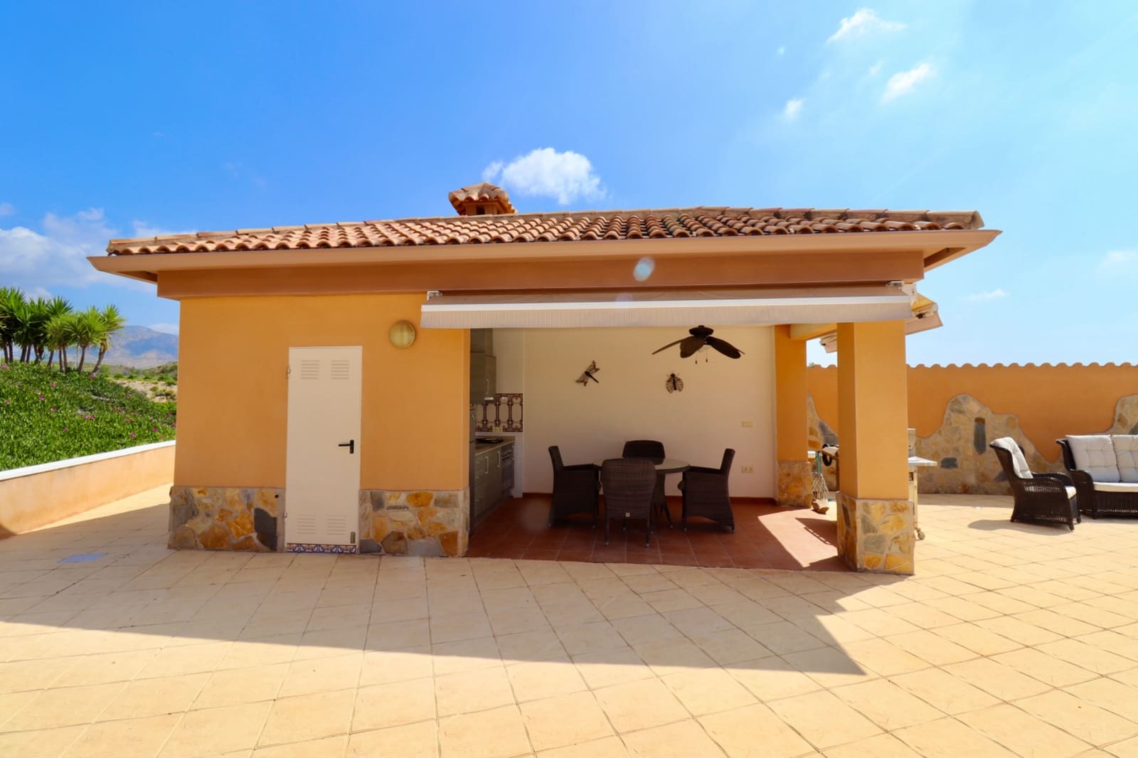 4 chambre Finca/Maison de Campagne à vendre à Albatera avec piscine garage - 540 000 € (Ref: 9831345)