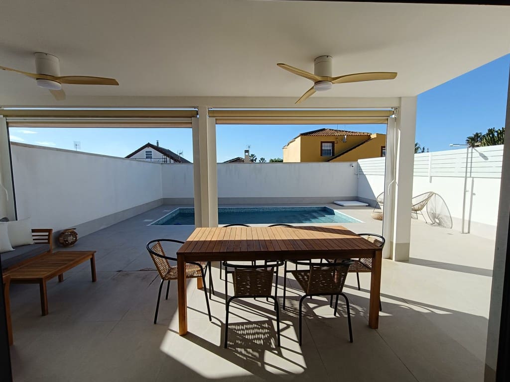 3 bedroom Villa for sale in El Chaparral with pool - € 459,000 (Ref: 9834039)