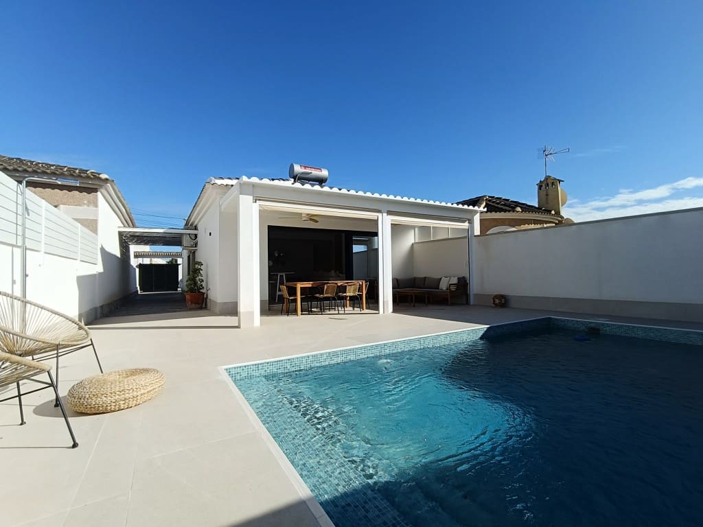 3 bedroom Villa for sale in El Chaparral with pool - € 459,000 (Ref: 9834039)