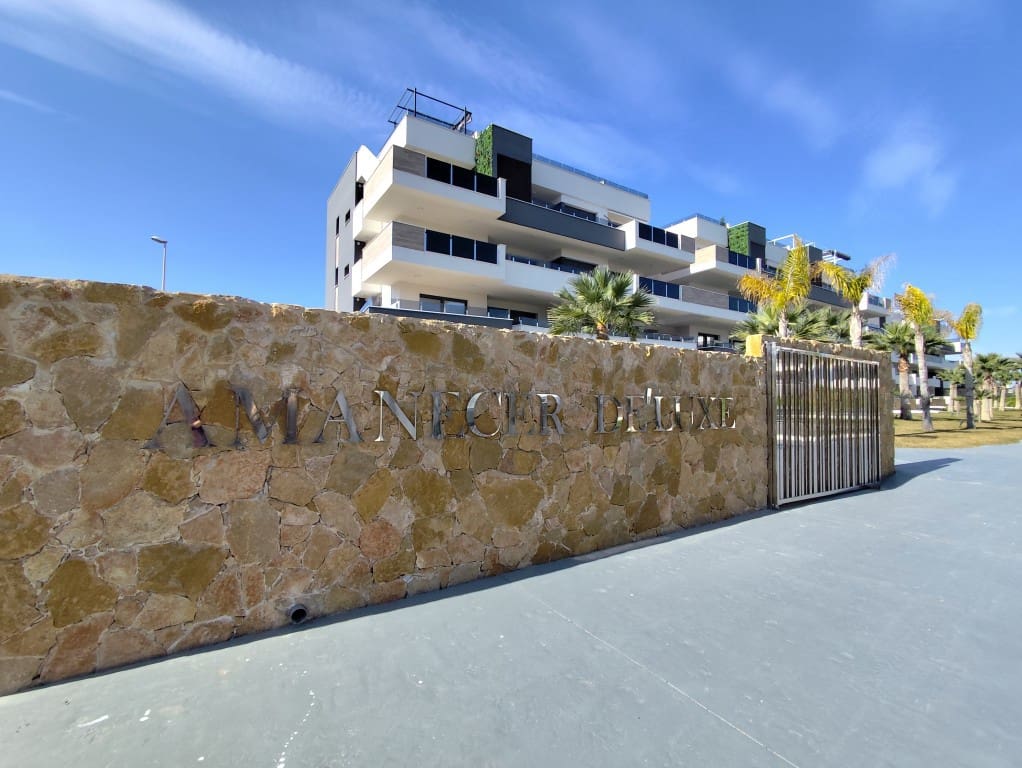 2 makuuhuone Huoneisto myytävänä paikassa Orihuela Costa mukana uima-altaan - 339 000 € (Ref: 9834042)