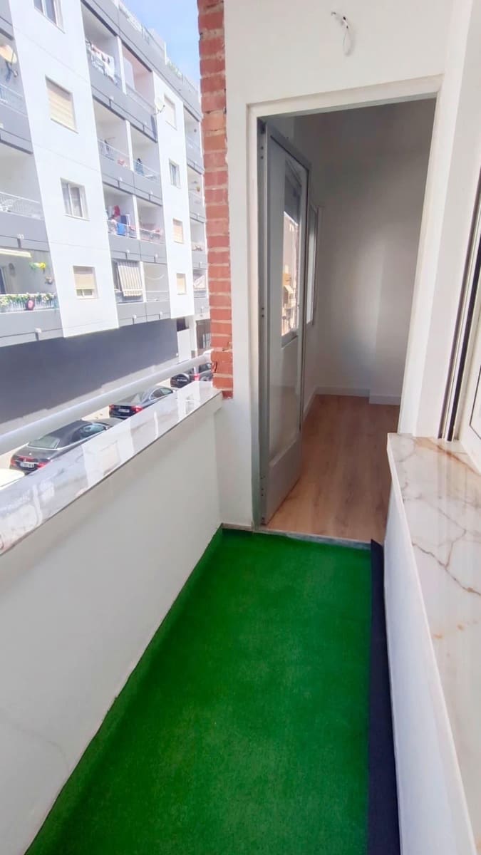 3 soverom Leilighet til salgs i Torrevieja - € 119 000 (Ref: 9840878)
