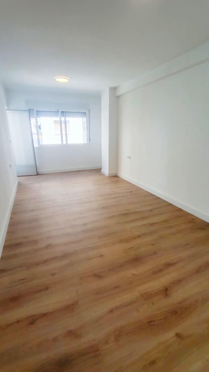 3 soverom Leilighet til salgs i Torrevieja - € 119 000 (Ref: 9840878)