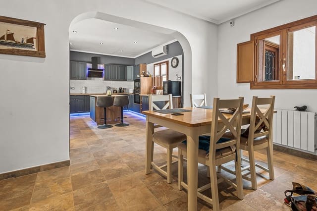 Finca/Casa Rural de 4 habitaciones en Torremendo, Orihuela en venta con piscina garaje - 544.990 € (Ref: 9846796)