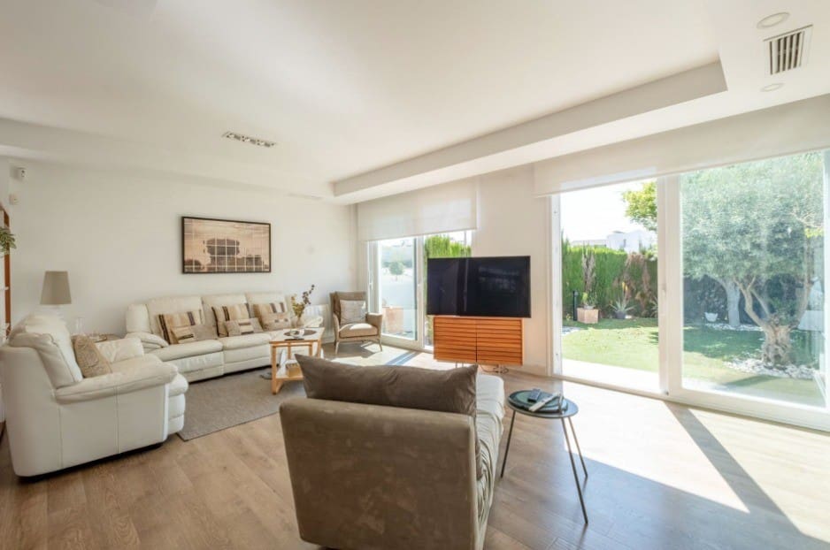 3 Zimmer Villa zu verkaufen in San Fulgencio mit Pool Garage - 495.000 € (Ref: 9857690)