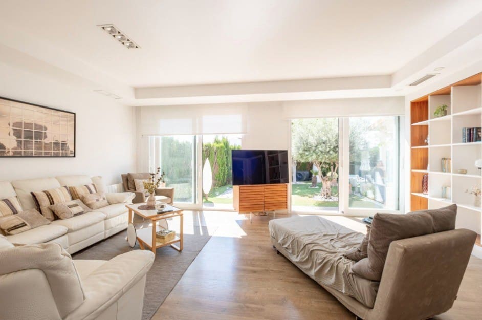 3 Zimmer Villa zu verkaufen in San Fulgencio mit Pool Garage - 495.000 € (Ref: 9857690)