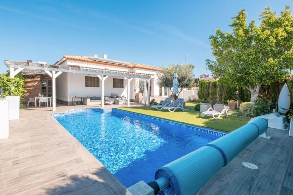 3 Zimmer Villa zu verkaufen in San Fulgencio mit Pool Garage - 495.000 € (Ref: 9857690)
