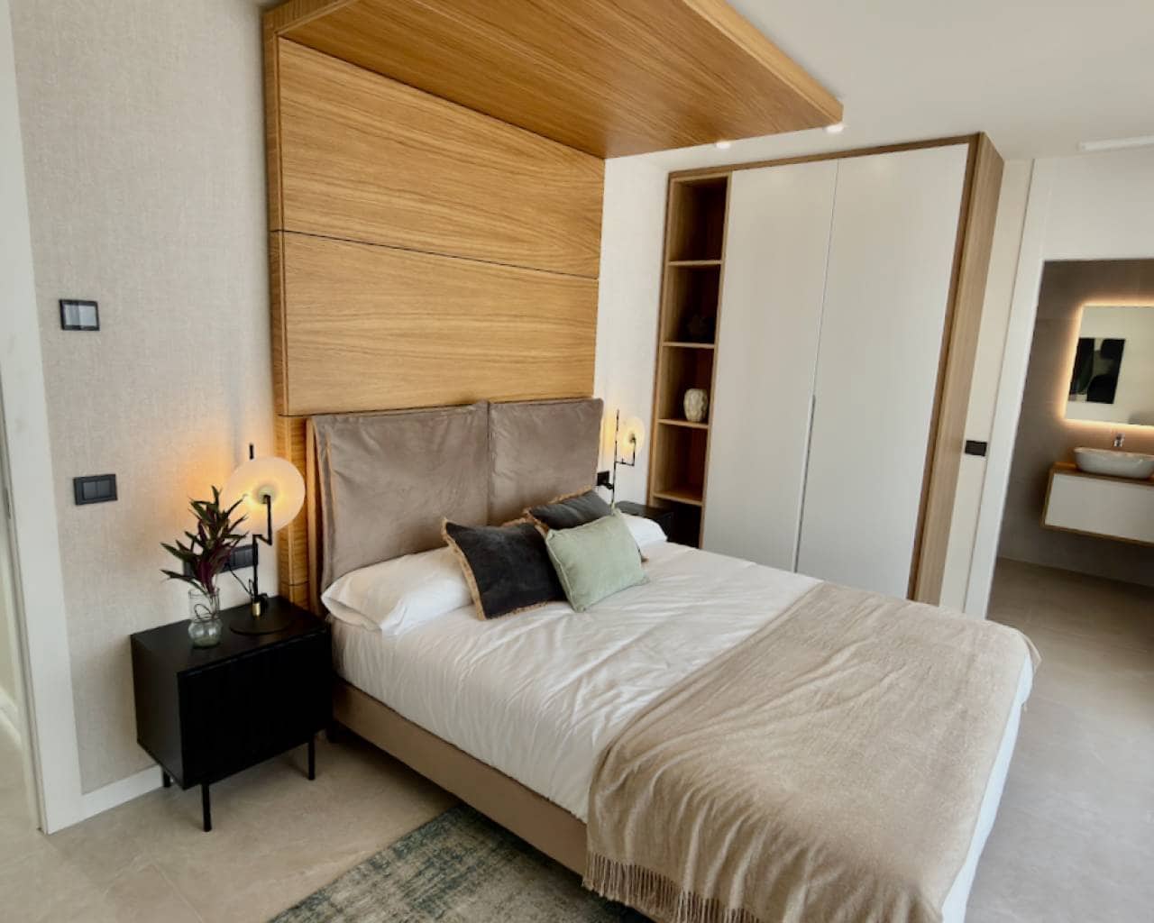 4 sovrum Villa till salu i Ciudad Quesada med pool garage - 1 150 000 € (Ref: 9857719)