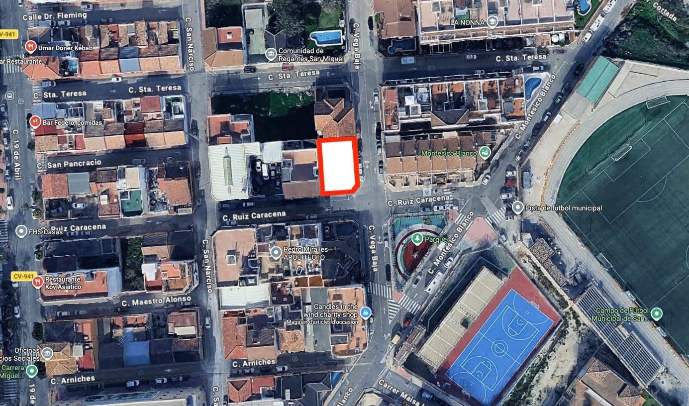 Terrain à Bâtir à vendre à San Miguel de Salinas - 175 000 € (Ref: 9860098)