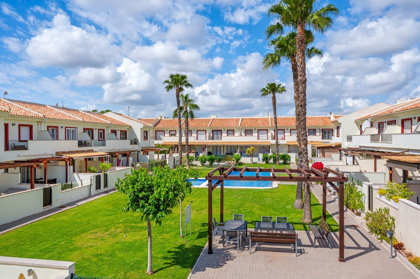 3 slaapkamer Huis te koop in Ciudad Quesada met zwembad garage - € 249.950 (Ref: 9861343)