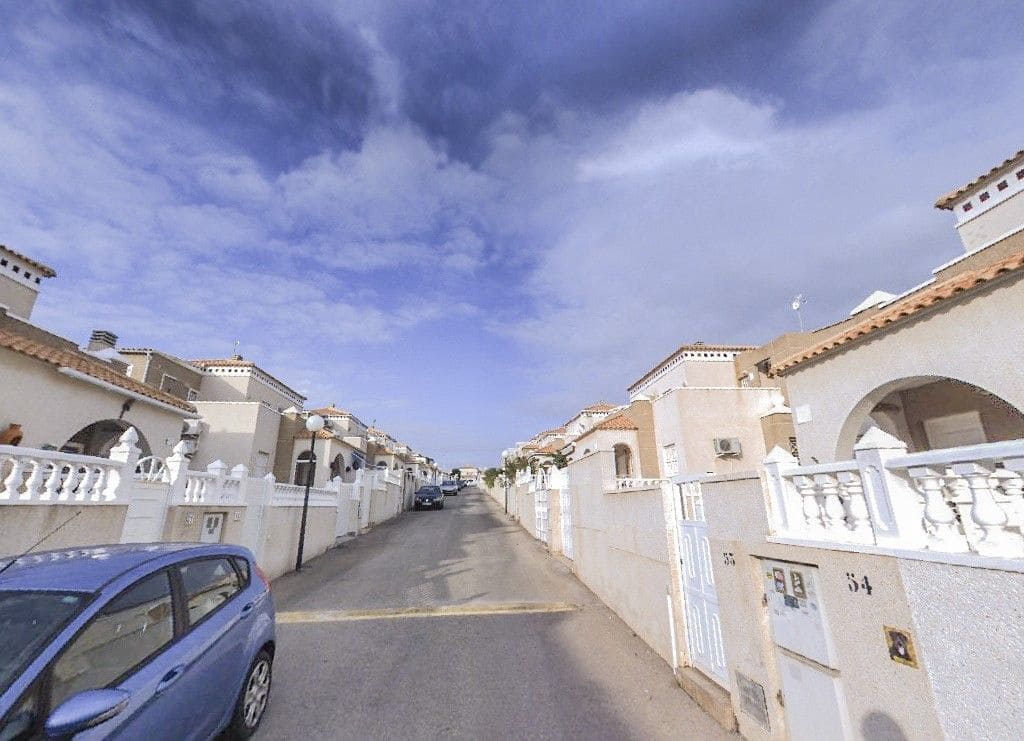 2 soverom Leilighet til salgs i Torrevieja - € 114 800 (Ref: 9862253)