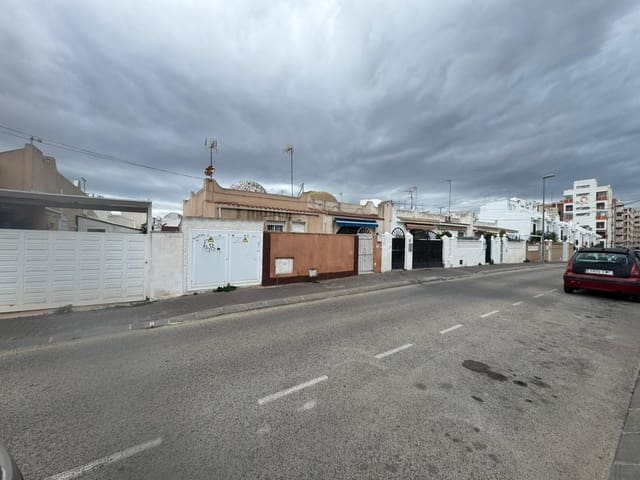 Chalet en Nueva Torrevieja, Torrevieja en venta - 94.000 € (Ref: 9862254)