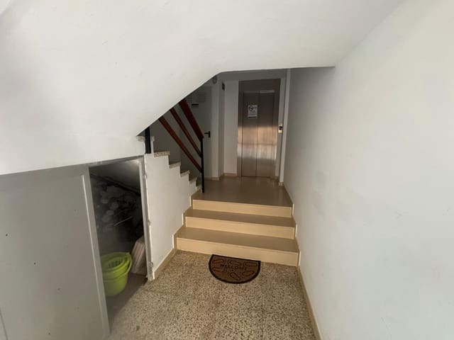 2 bedroom Apartment for sale in Playa de los Locos, Torrevieja with garage - € 121,200 (Ref: 9862255)