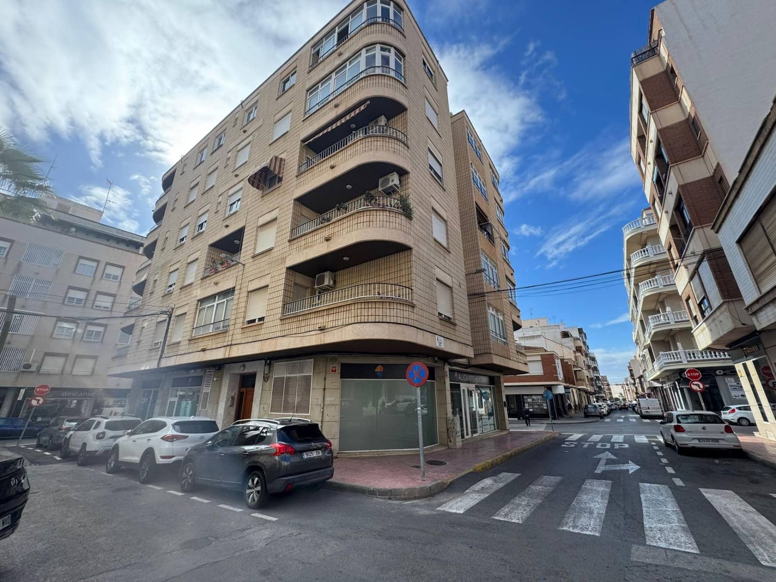 Apartamento de 1 habitación en Torrevieja en venta - 110.500 € (Ref: 9862257)