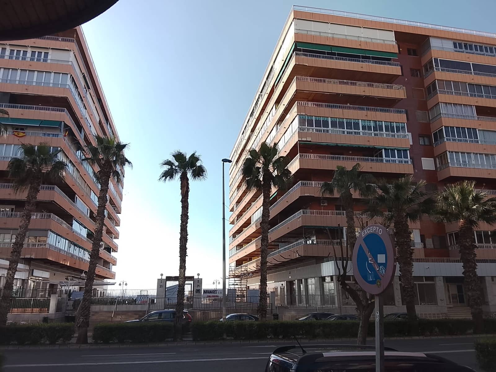 3 Zimmer Apartment zu verkaufen in Torrevieja mit Pool Garage - 214.000 € (Ref: 9862260)