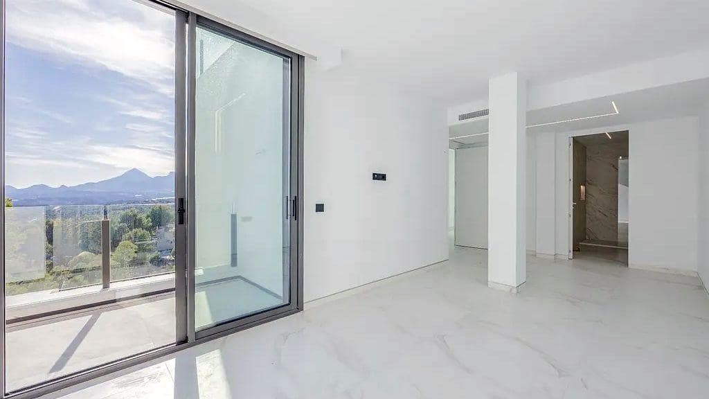 4 soveværelse Villa til salg i Altea med swimmingpool garage - € 2.200.000 (Ref: 9862274)