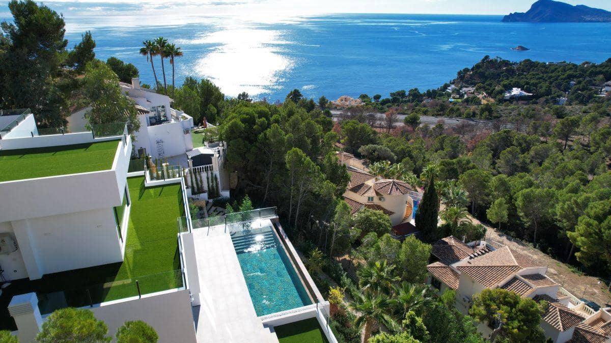4 soveværelse Villa til salg i Altea med swimmingpool garage - € 2.200.000 (Ref: 9862274)
