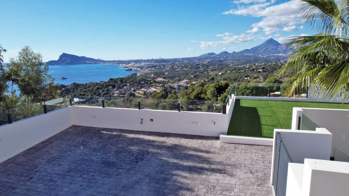 4 soveværelse Villa til salg i Altea med swimmingpool garage - € 2.200.000 (Ref: 9862274)