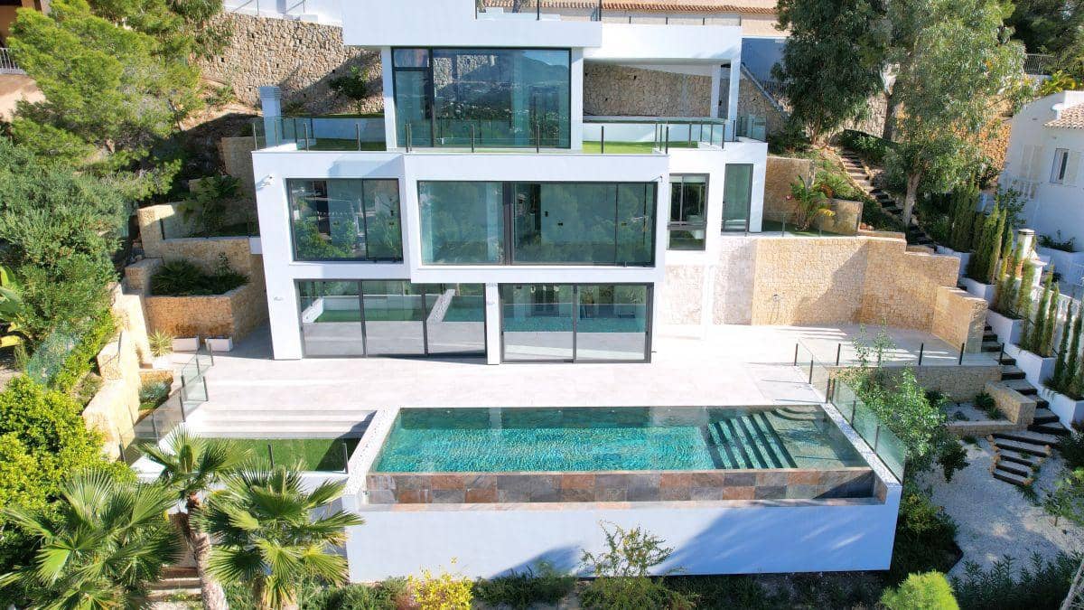 4 soveværelse Villa til salg i Altea med swimmingpool garage - € 2.200.000 (Ref: 9862274)