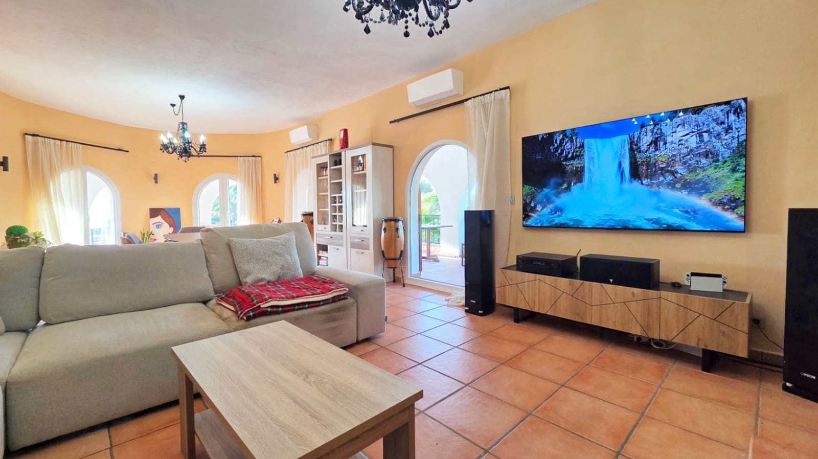 5 sypialnia Willa na sprzedaż w Altea z basenem garażem - 1 650 000 € (Ref: 9862287)