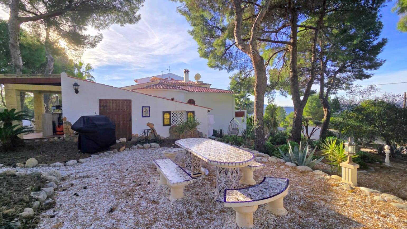 5 sypialnia Willa na sprzedaż w Altea z basenem garażem - 1 650 000 € (Ref: 9862287)