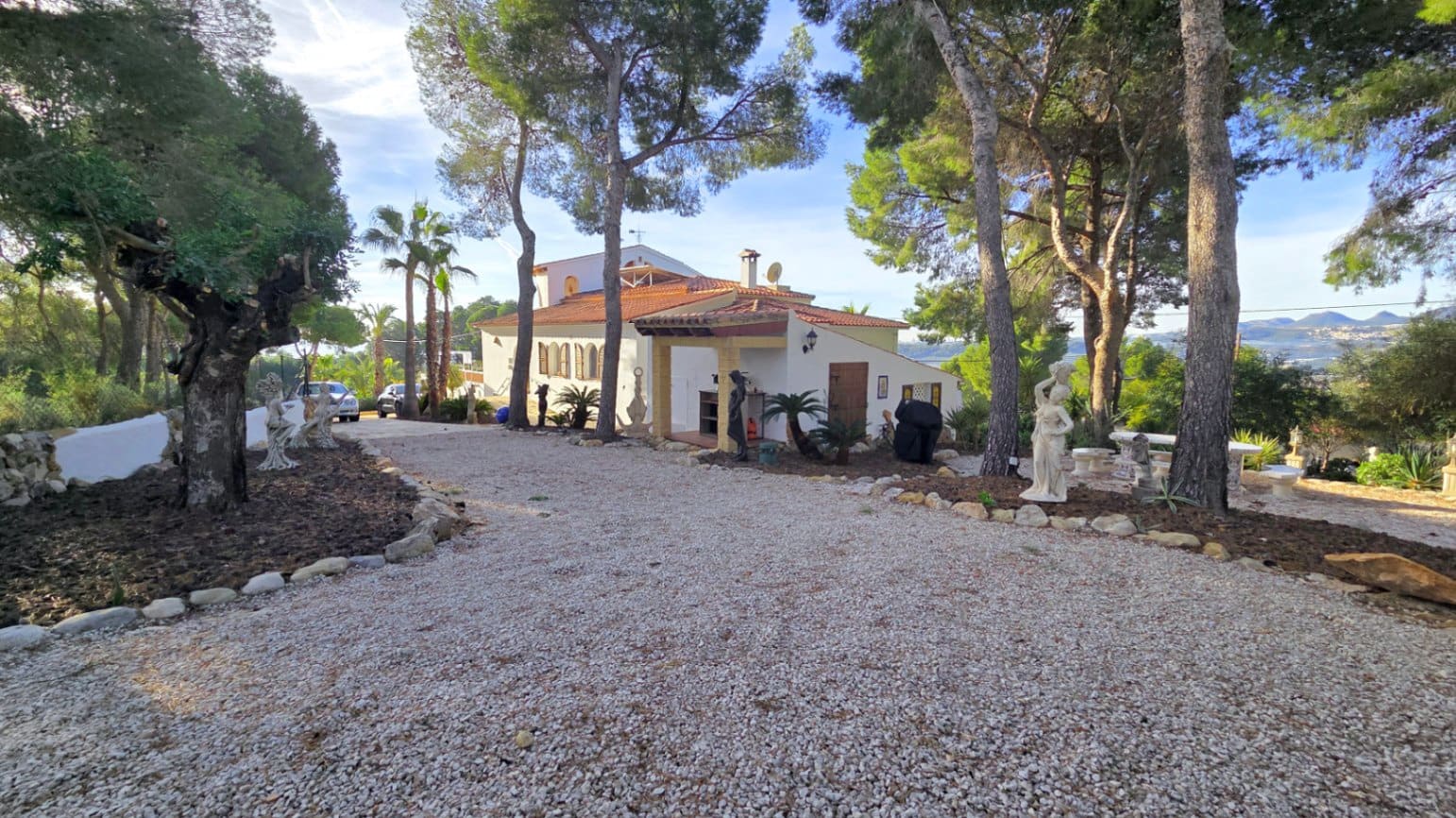 5 sypialnia Willa na sprzedaż w Altea z basenem garażem - 1 650 000 € (Ref: 9862287)