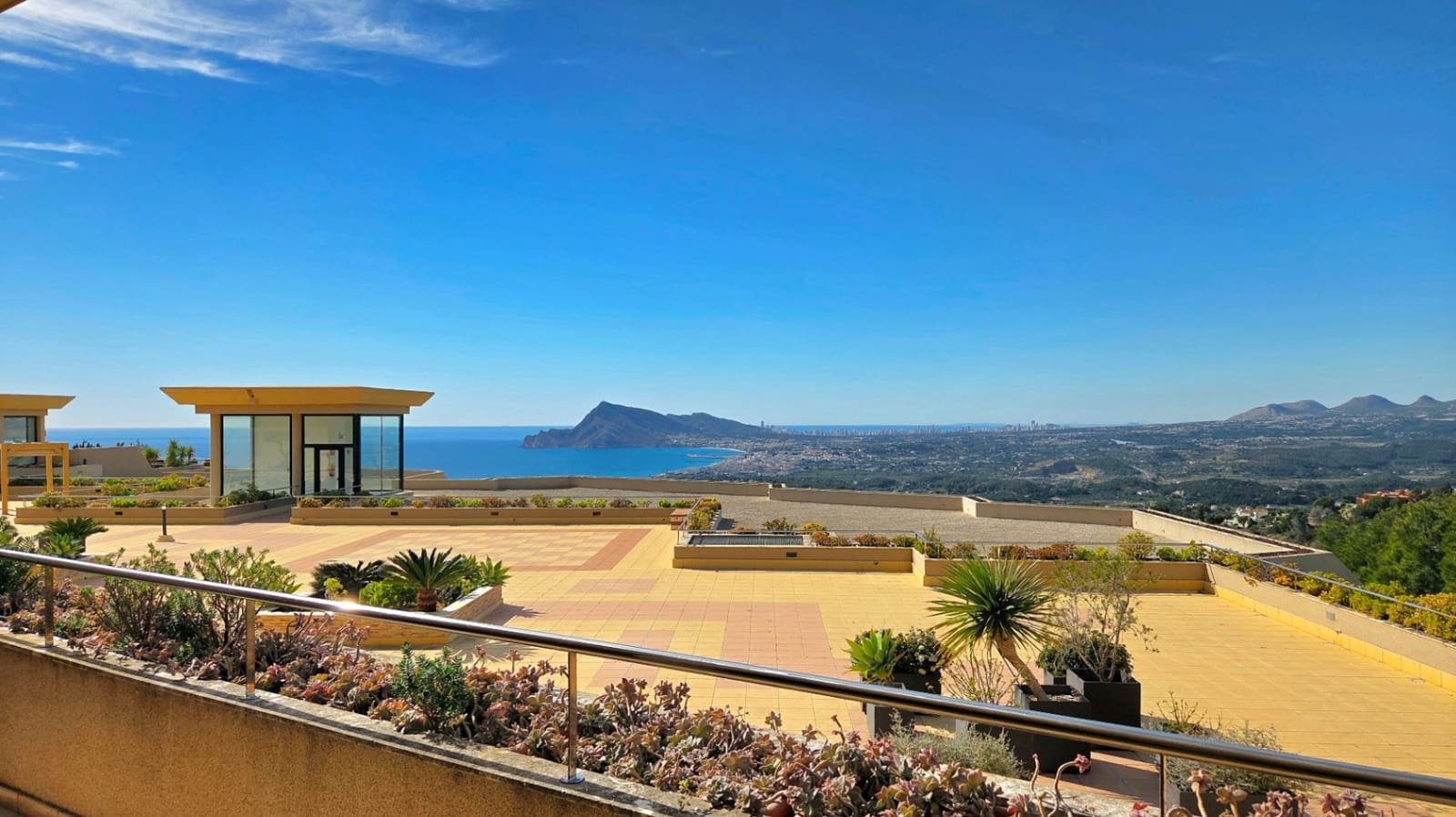 3 slaapkamer Appartement te koop in Altea met zwembad garage - € 675.000 (Ref: 9862288)
