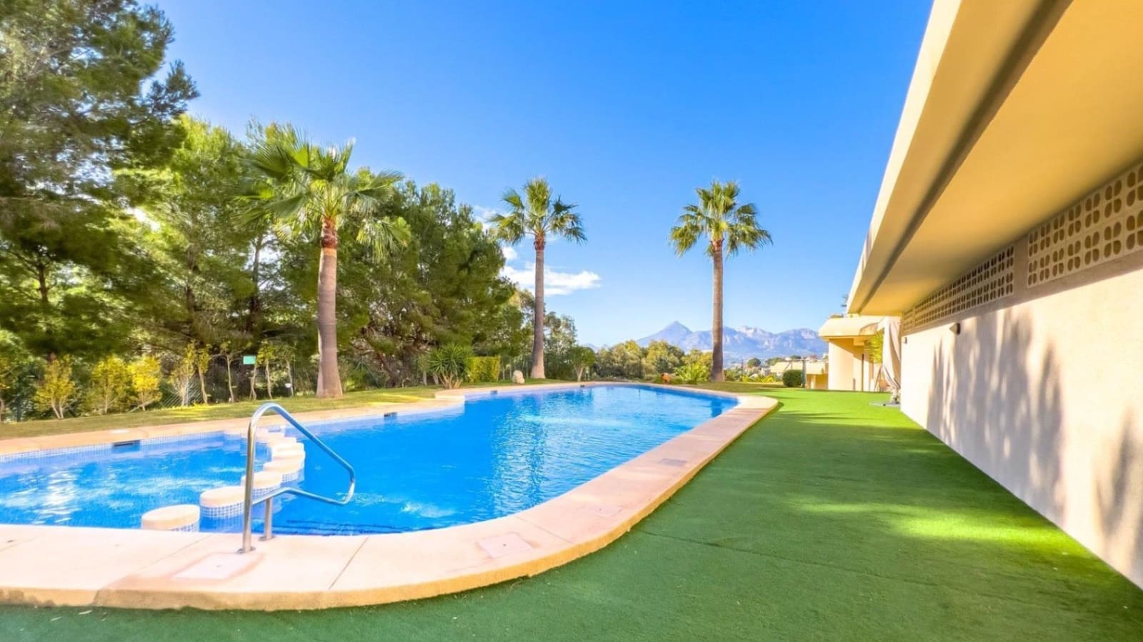 3 slaapkamer Appartement te koop in Altea met zwembad garage - € 675.000 (Ref: 9862288)