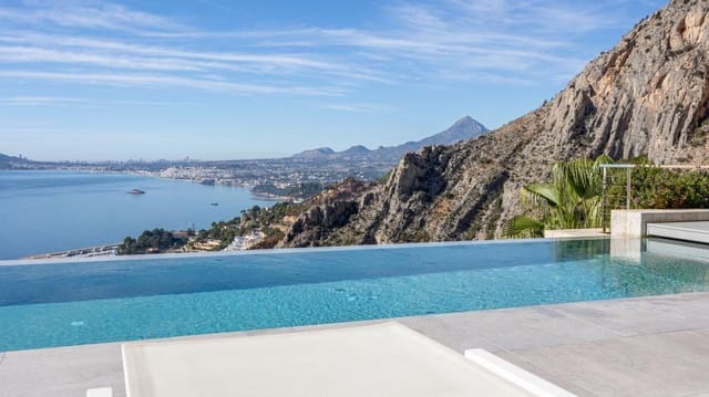 3 soverom Villa til salgs i Altea med svømmebasseng garasje - € 2 695 000 (Ref: 9862344)