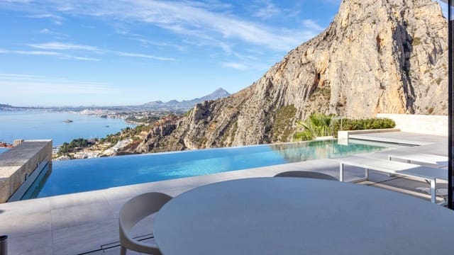 3 soverom Villa til salgs i Altea med svømmebasseng garasje - € 2 695 000 (Ref: 9862344)