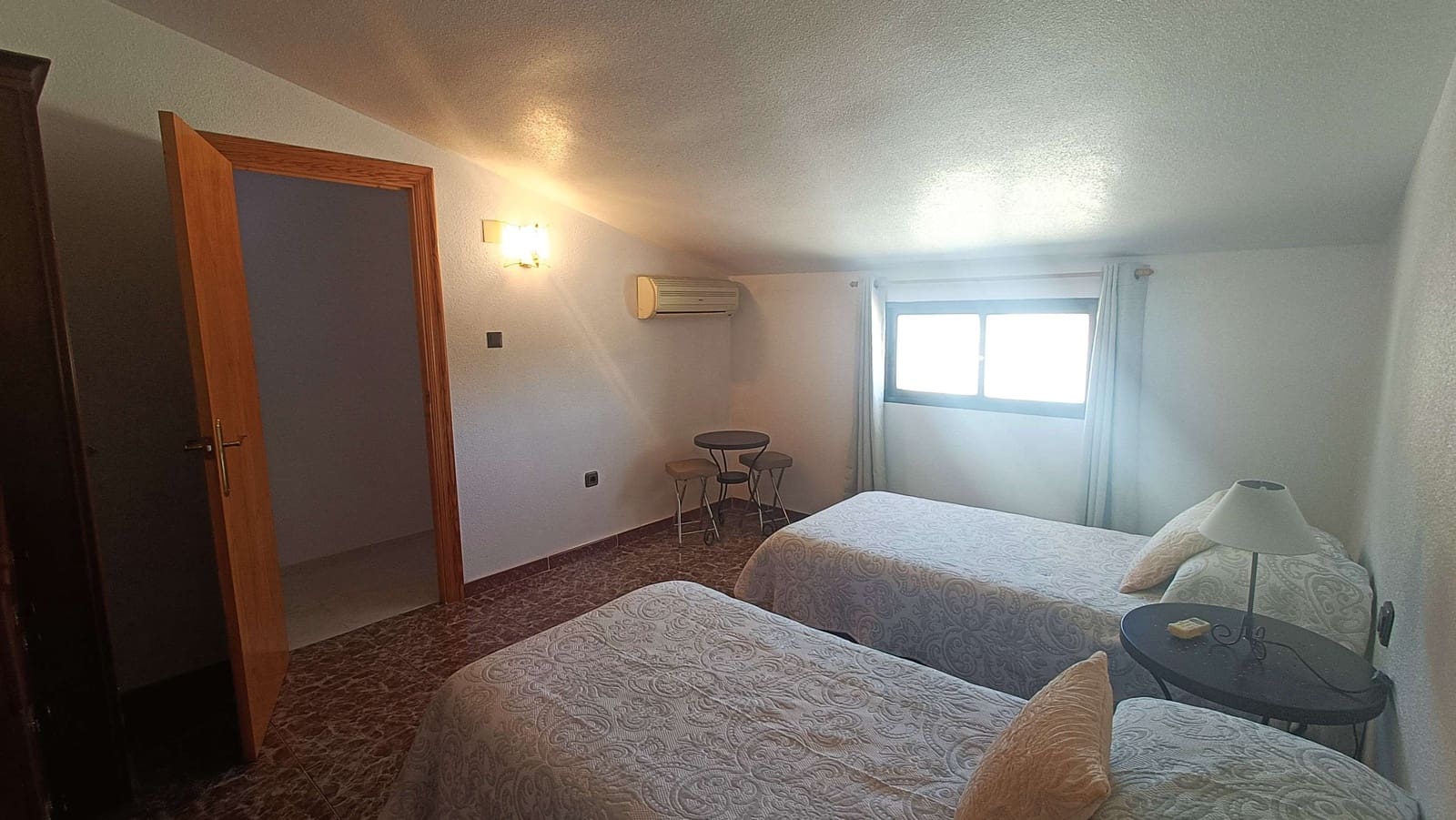 Chalet de 6 habitaciones en Crevillente / Crevillent en venta con piscina garaje - 467.999 € (Ref: 9870227)