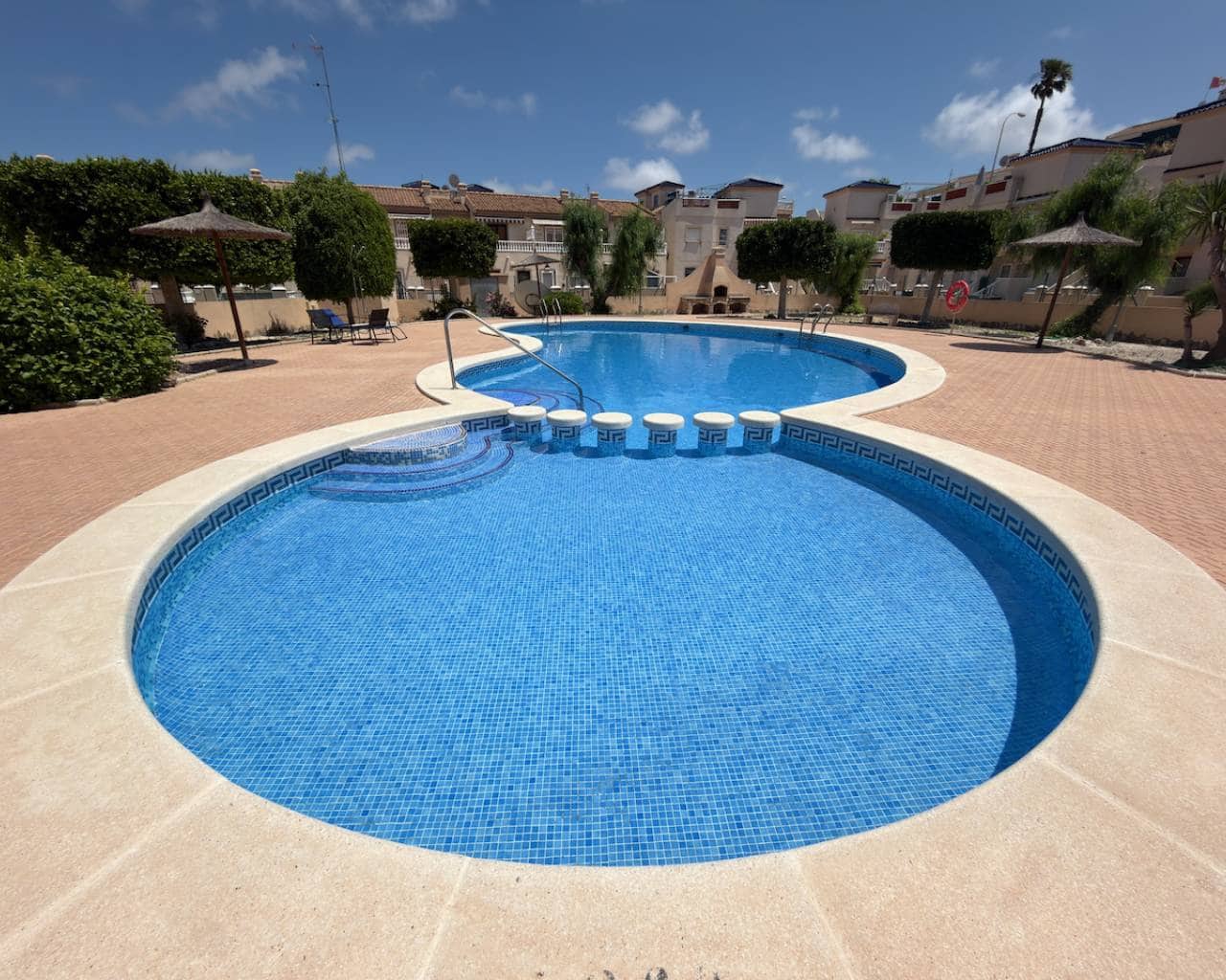 2 soverom Villa til salgs i Ciudad Quesada med svømmebasseng garasje - € 169 995 (Ref: 9888303)