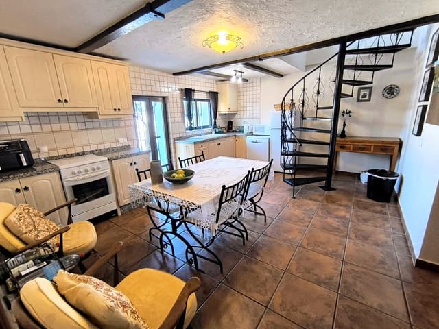4 soveværelse Finca/Landehus til salg i Albatera - € 299.950 (Ref: 9890029)