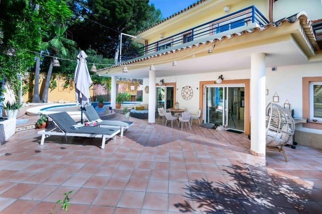 4 Zimmer Doppelhaus zu verkaufen in Albir, Alfaz del Pi / L'Alfàs del Pi mit Pool Garage - 599.000 € (Ref: 9896595)