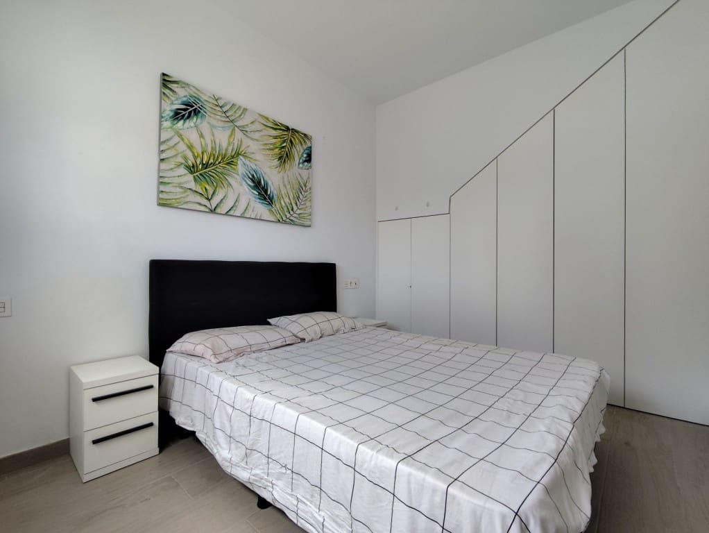 3 slaapkamer Villa te koop in Pilar de la Horadada met zwembad garage - € 295.000 (Ref: 9909059)